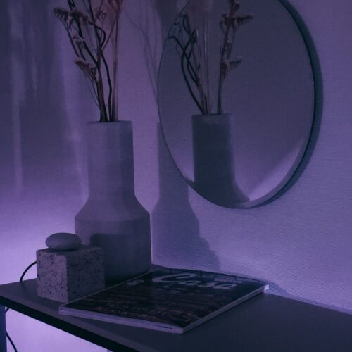 ホテルライクな部屋にしたい!Philips HueのLEDライトリボンを設置してみた